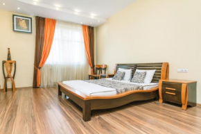 3 комнатные апартаменты в центре Печерска, Kiev